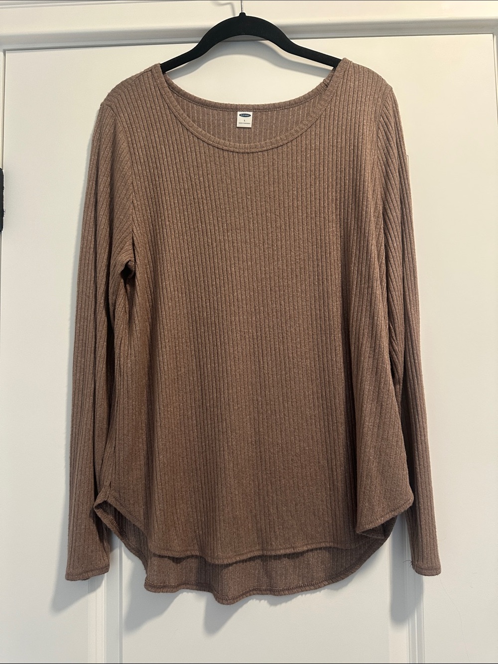 Old Navy Ribbed Long-Sleeve Scoop Neck Top - Taupe
